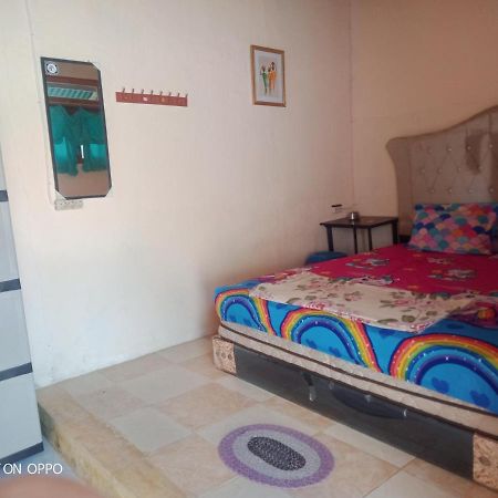Salty Dog Hostel Telukdalem Esterno foto