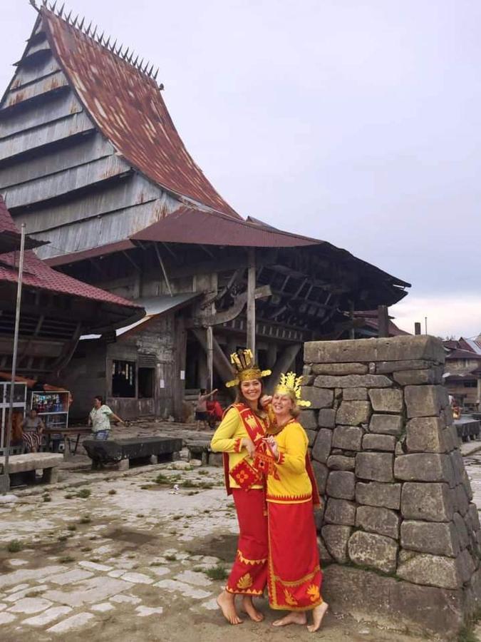 Salty Dog Hostel Telukdalem Esterno foto