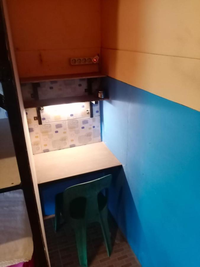 Salty Dog Hostel Telukdalem Esterno foto